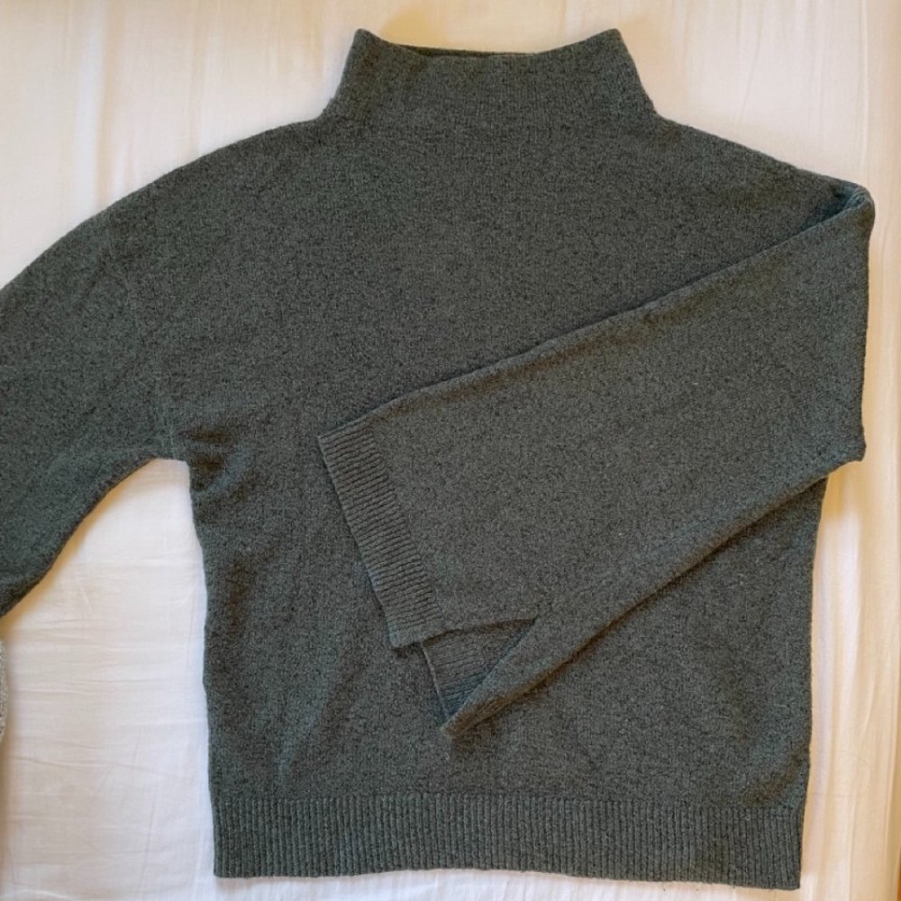 Nordstrom BP Sage Mock Neck Bell Sleeve Sweater Size S